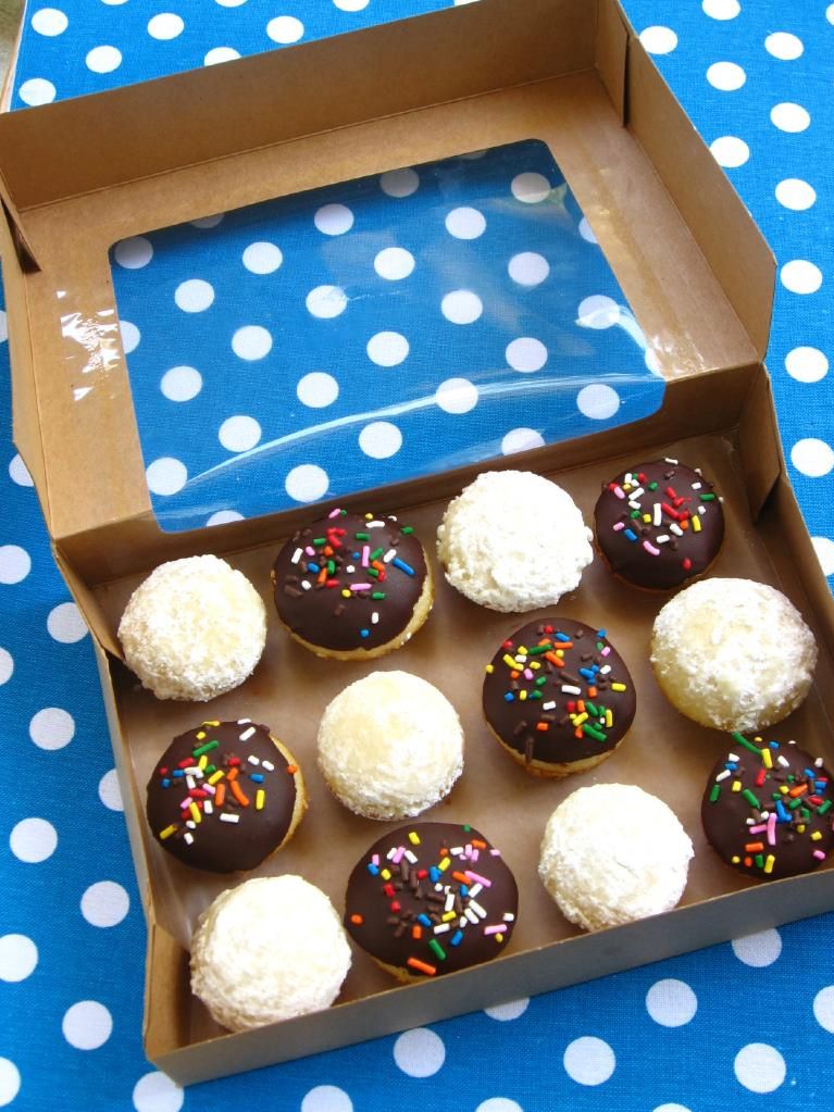 Assorted Donut Muffins and Project Food Blog Vote Now! Willow Bird